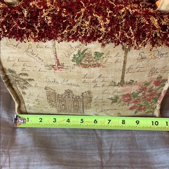 Bella Cloth Hand Bag - Picture 7 of 9